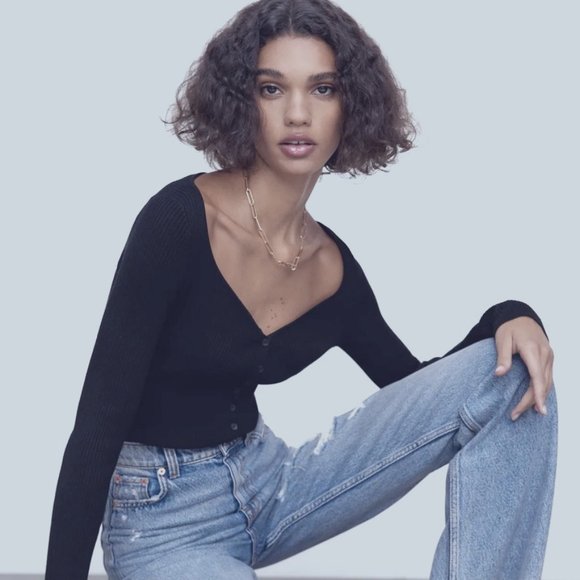 Zara Denim - NWT High Rise Straight Distressed Open Hem Size 2